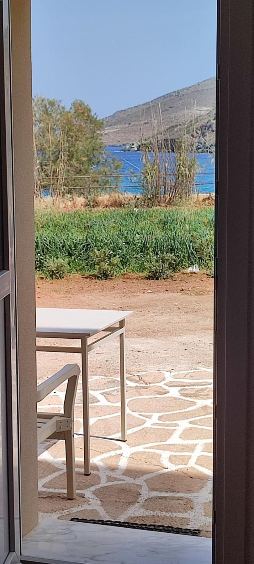 White Lotus Seaside Apartment Kini Eksteriør billede